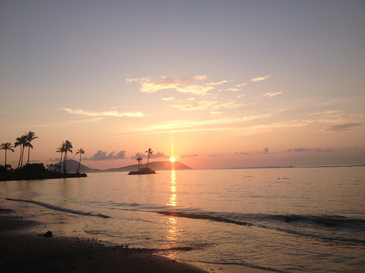 ワイアラエビーチ〜カハラビーチ」